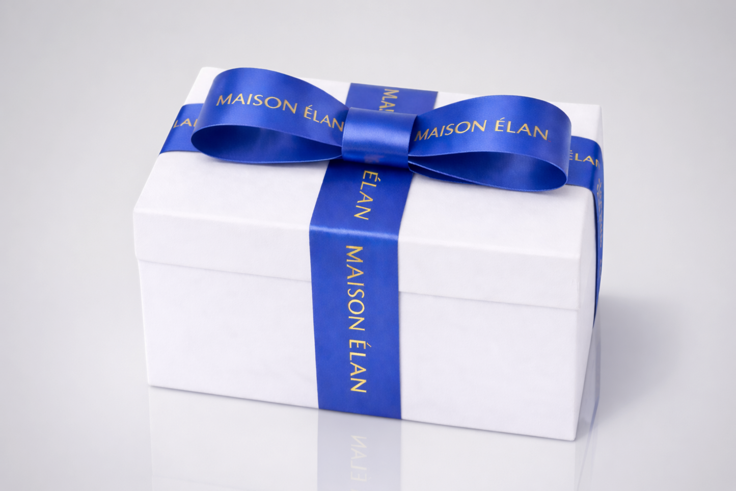 Blue wide gift ribbon with print from JM Band®.