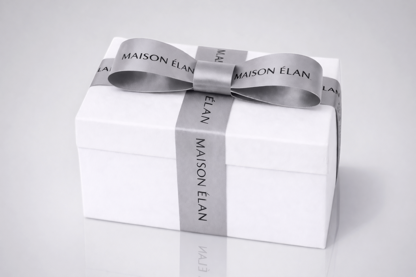 Wide gray gift ribbon with print from JM Band®.